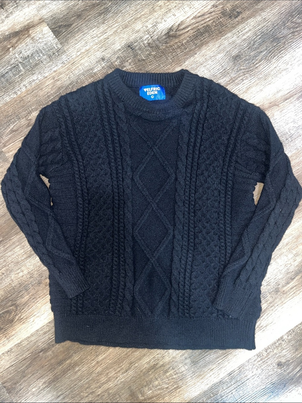 Aelfric Eden Men's Black Textured Cable-Knit Crewneck Sweater